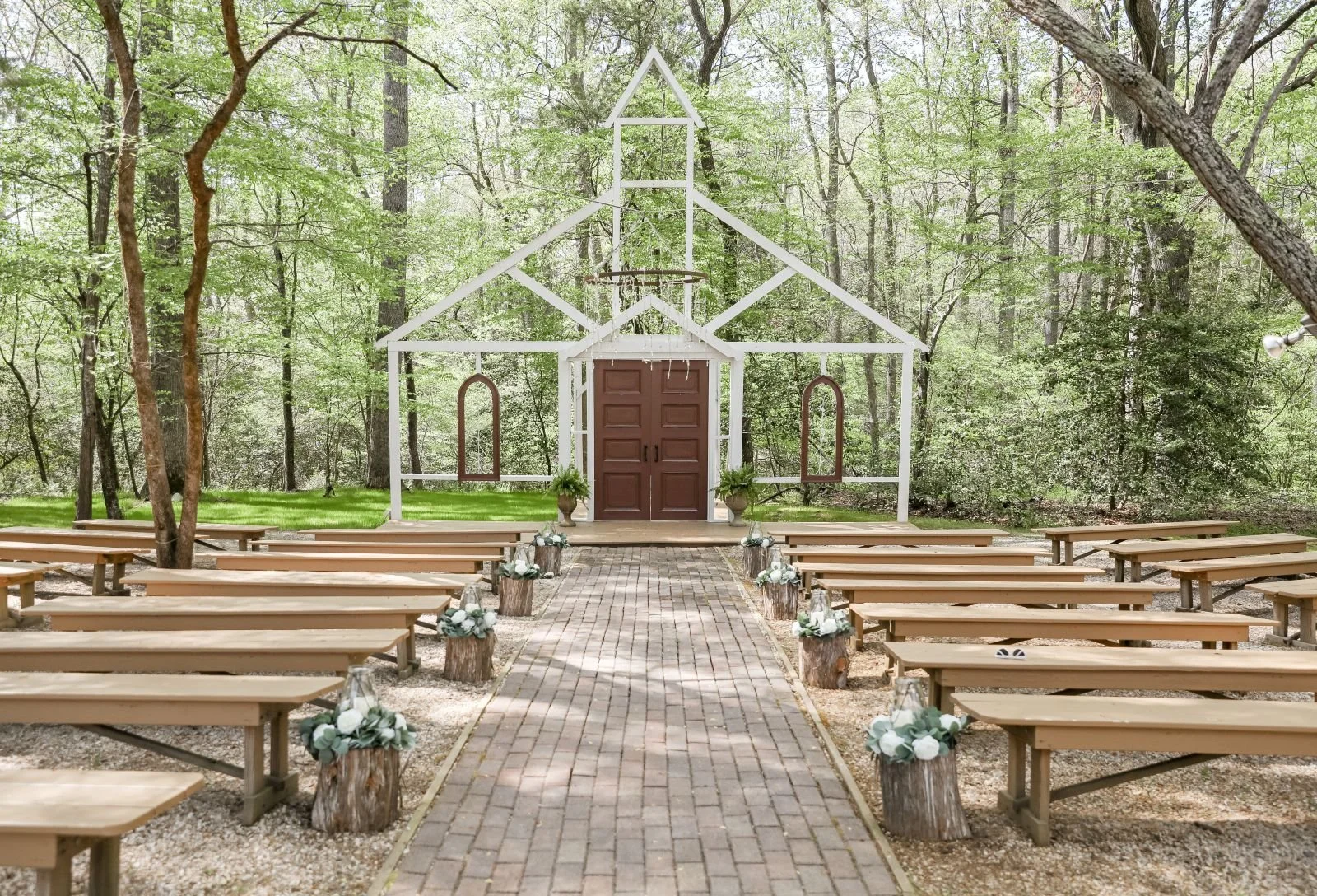 Historic Jasmine Wedding & Event Venue - Catering in Providence Forge, Virginia