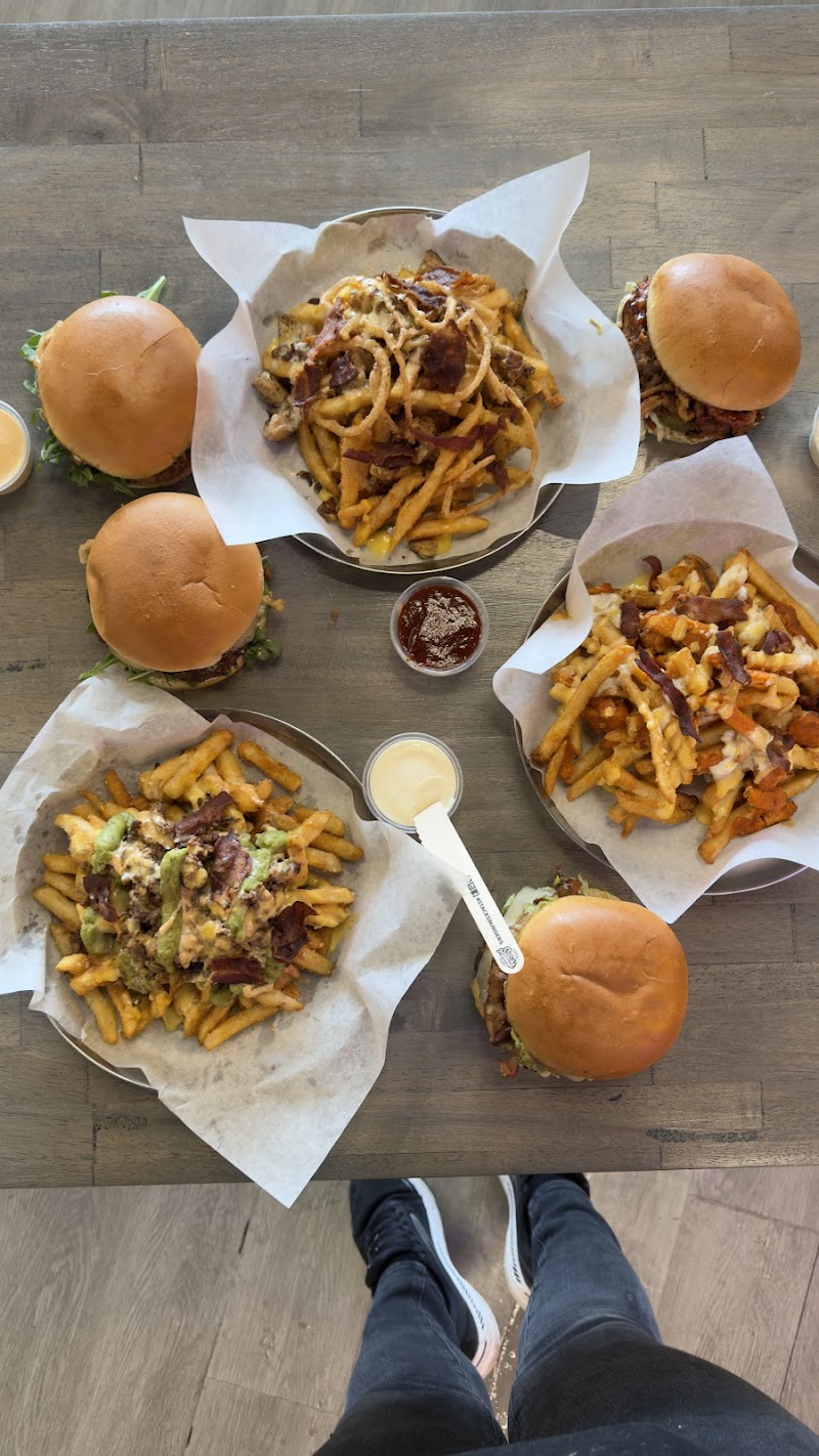Stacks Burgers Food Truck Olympia - photo 4
