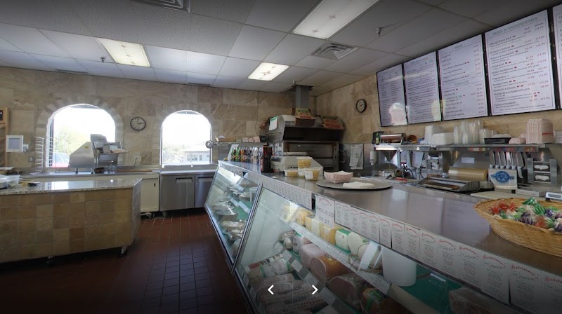 Brianno's Deli Italia Eagan MN - photo 5