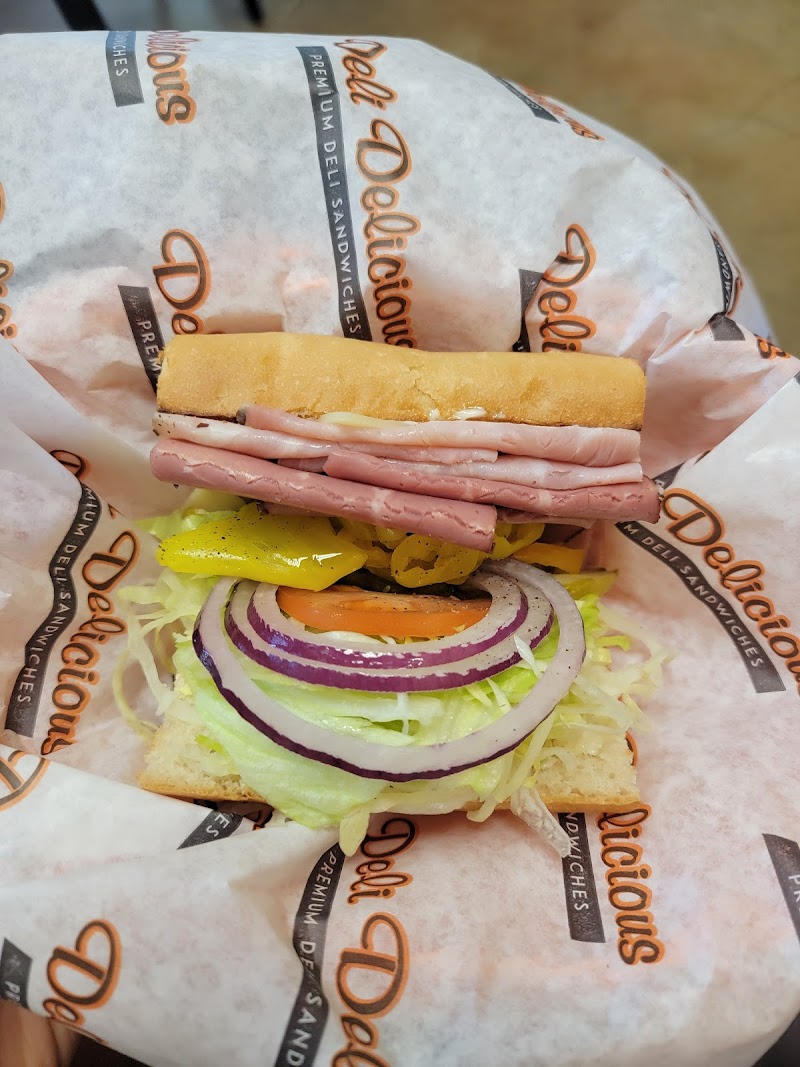 Deli Delicious #29 - N Street/ Downtown Fresno - photo 3