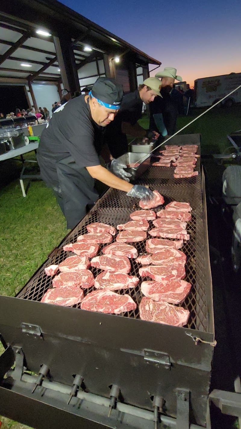 Alday's BBQ - photo 3