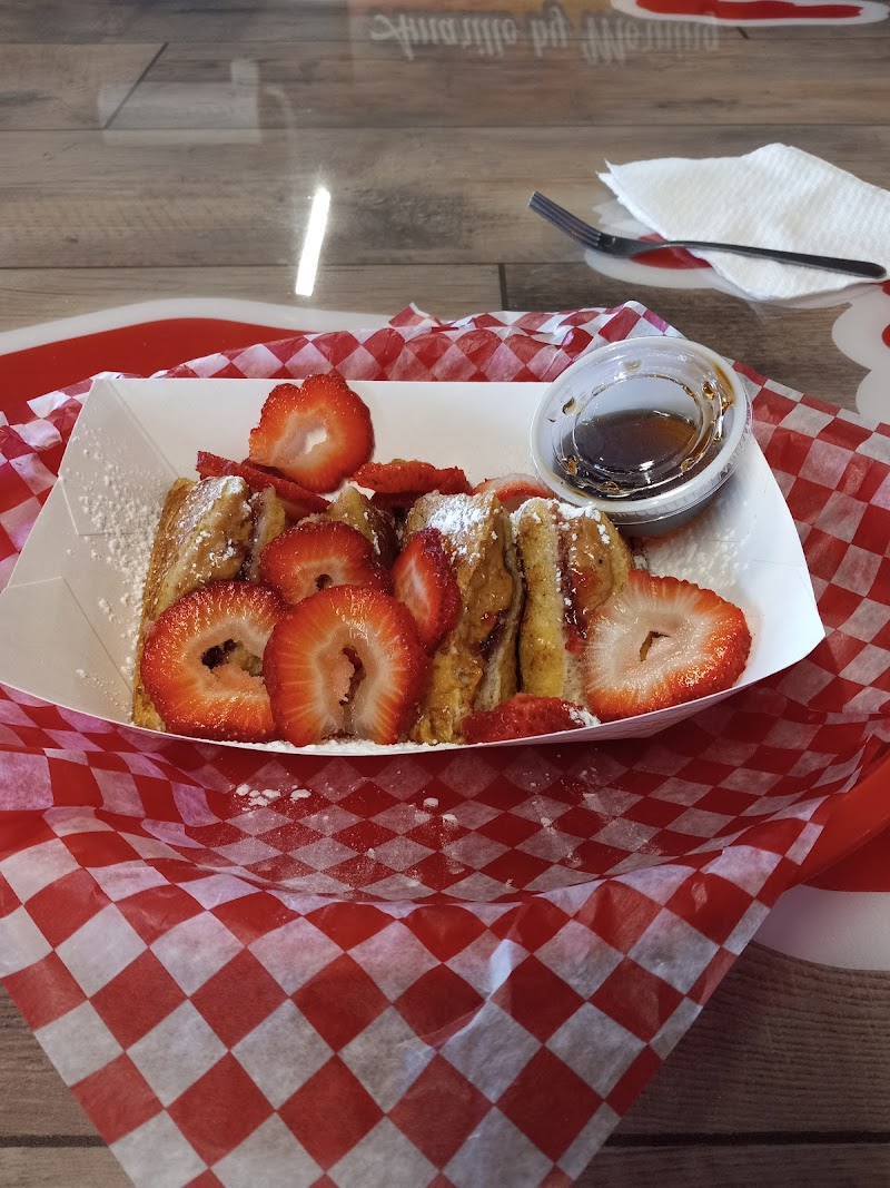 Yolos food truck & Restaurant - photo 2
