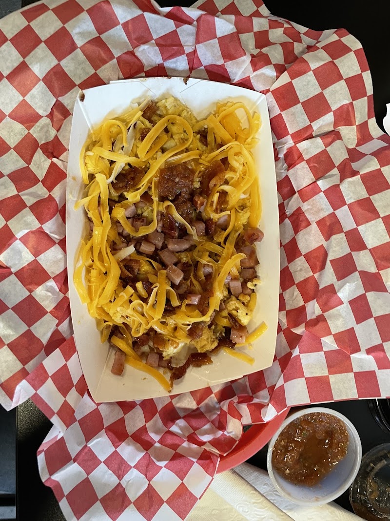 Yolos food truck & Restaurant - photo 3