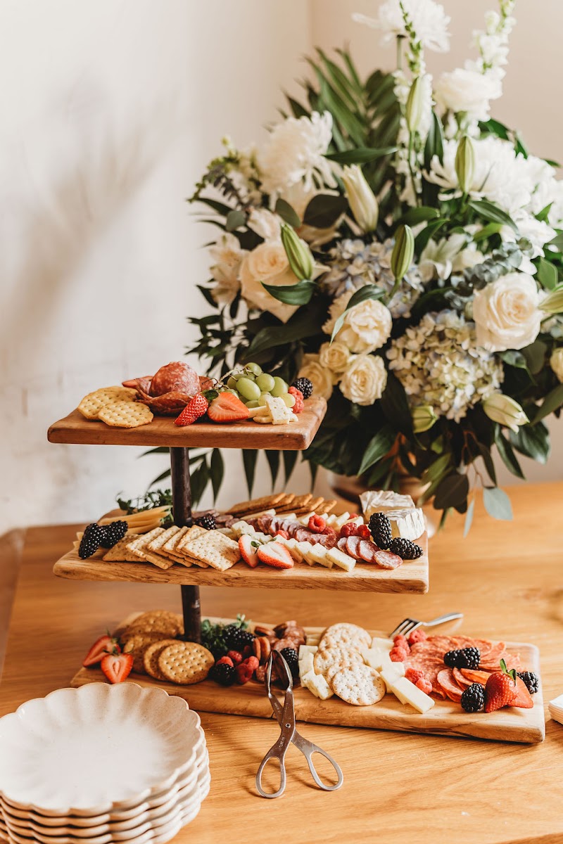Distinguished Engagements Catering and Events - photo 2