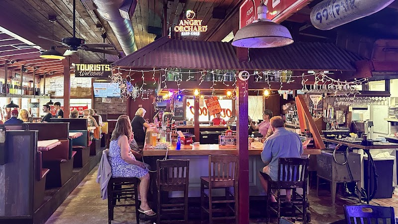 Cody's Original Roadhouse - Crystal River - photo 4