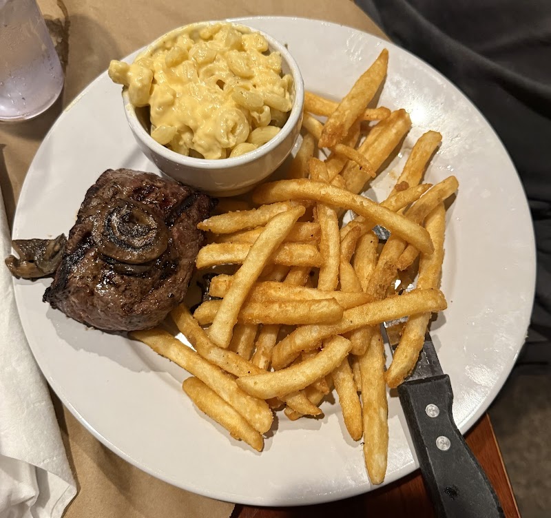 Cowboys & Angels Restaurant - photo 5