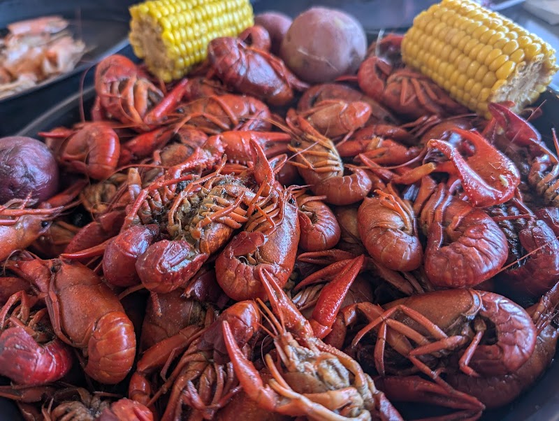 Mandeville Seafood Market & Eatery - photo 2