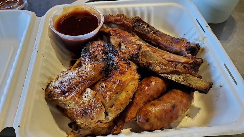 Lombardi's | Gourmet Deli & BBQ - photo 5