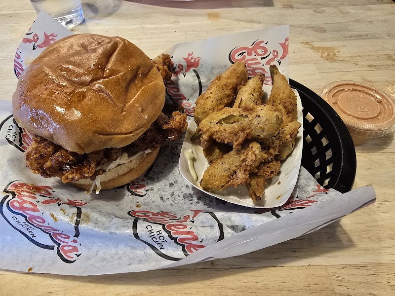 Eugene's Hot Chicken - Uptown - photo 5