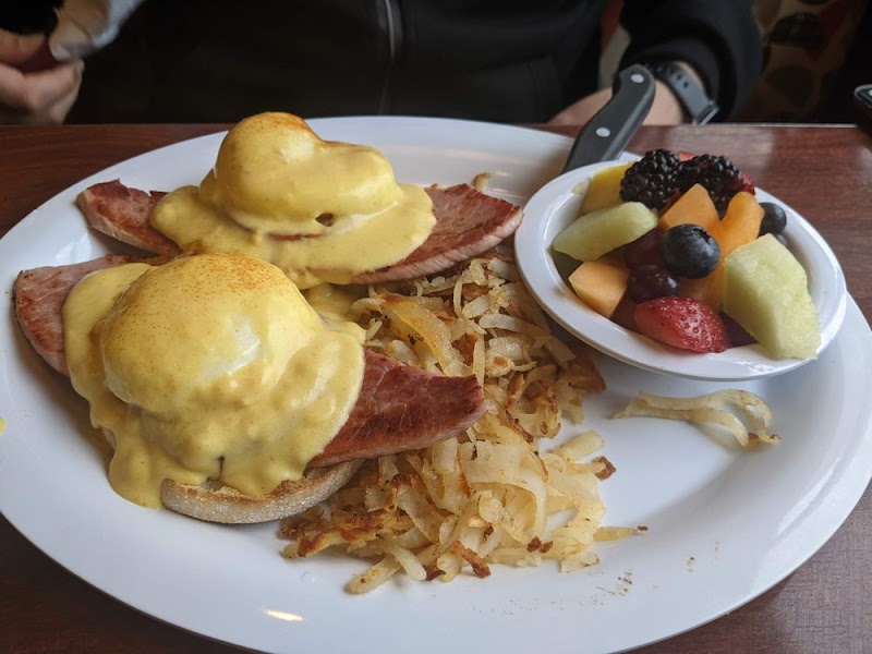 Cozy Corner Restaurant & Pancake House - photo 3