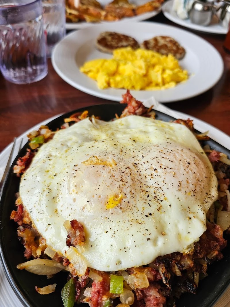 Cozy Corner Restaurant & Pancake House - photo 5