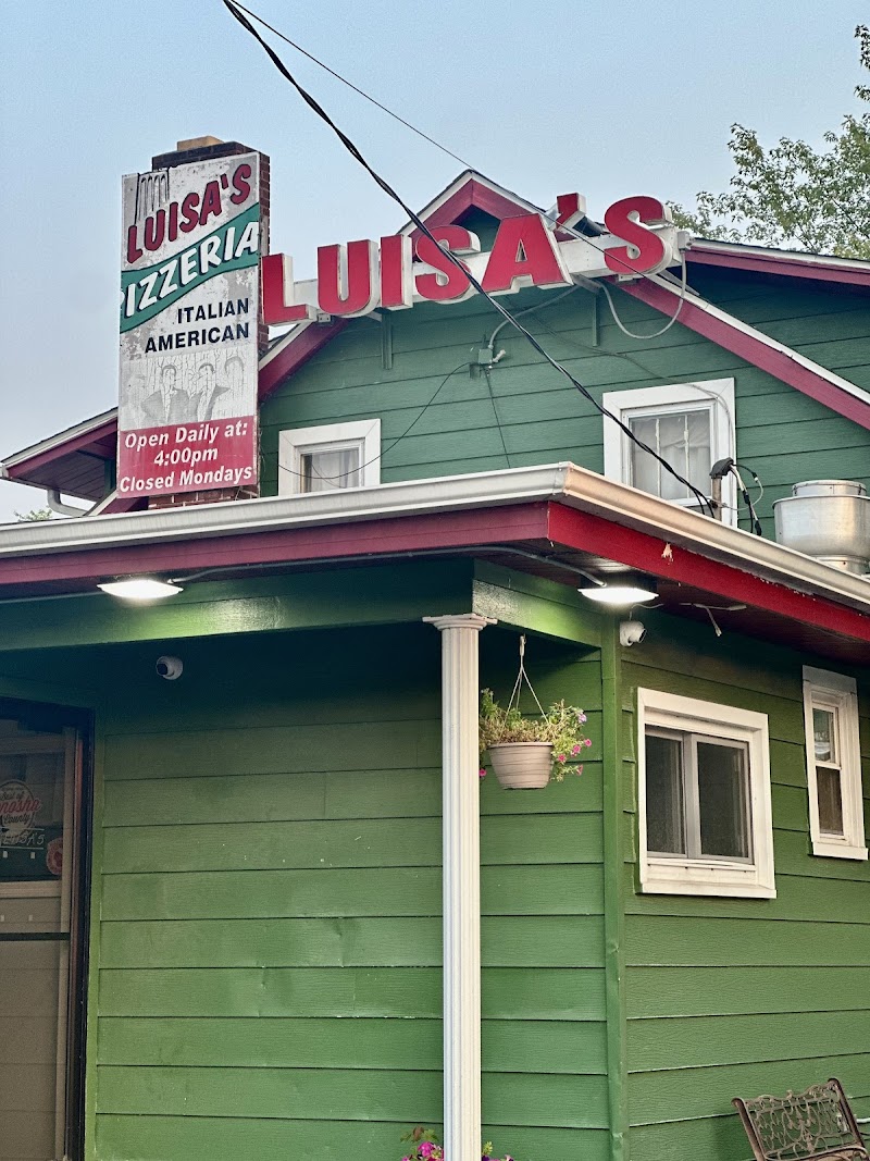 Luisa's Pizza - Catering in Salem Lakes, Wisconsin