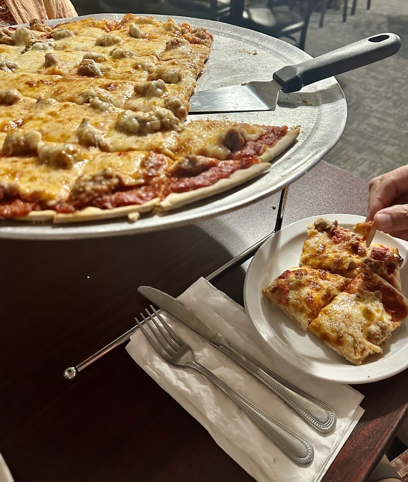 Luisa's Pizza - photo 4
