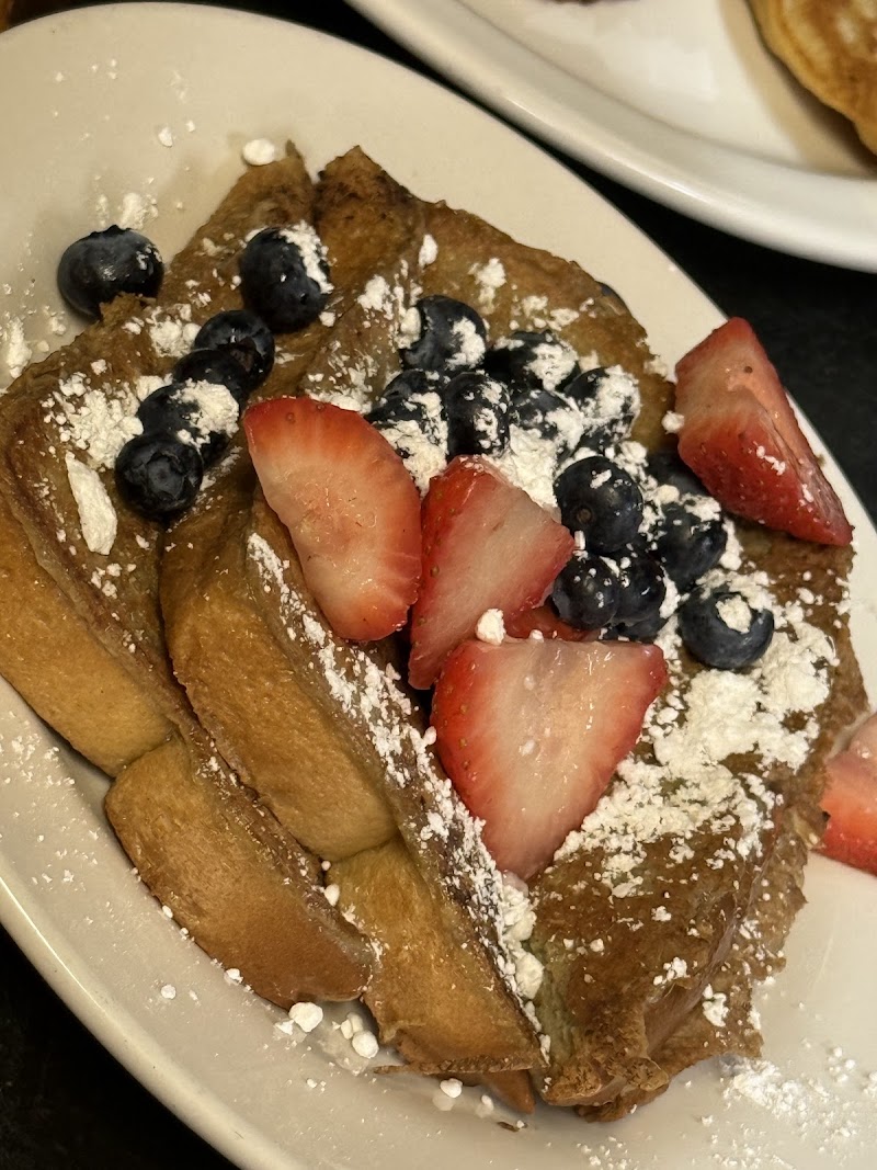 Cracked Egg Cafe - photo 3