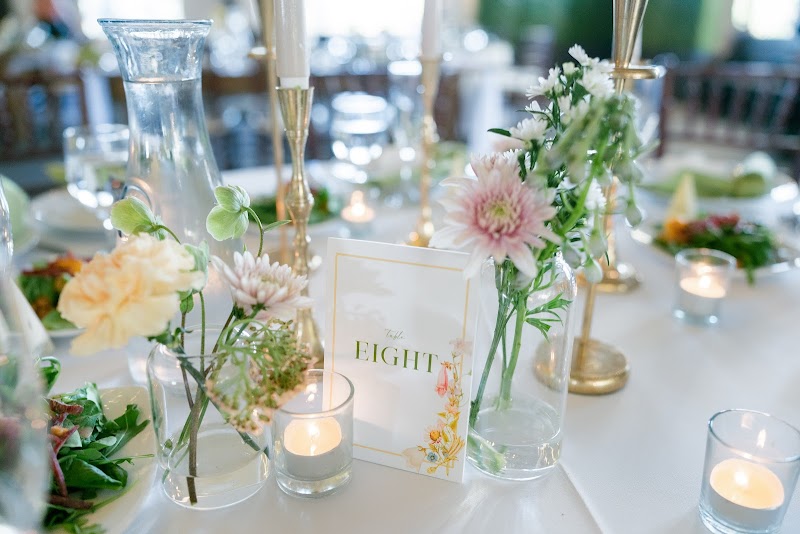 SISTI & CO. | Wedding Planner & Florist - Catering in San Diego, California