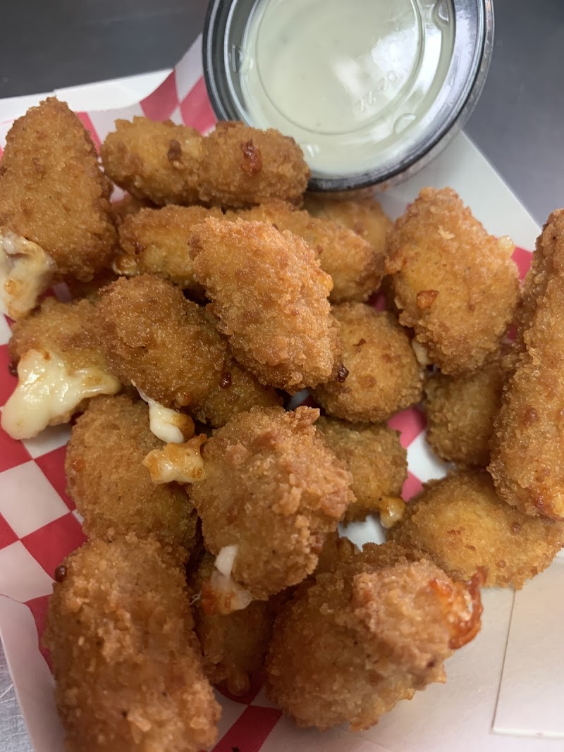 Smokin' Diner Food Truck - photo 3