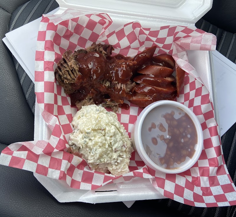 Smokin' Diner Food Truck - photo 2