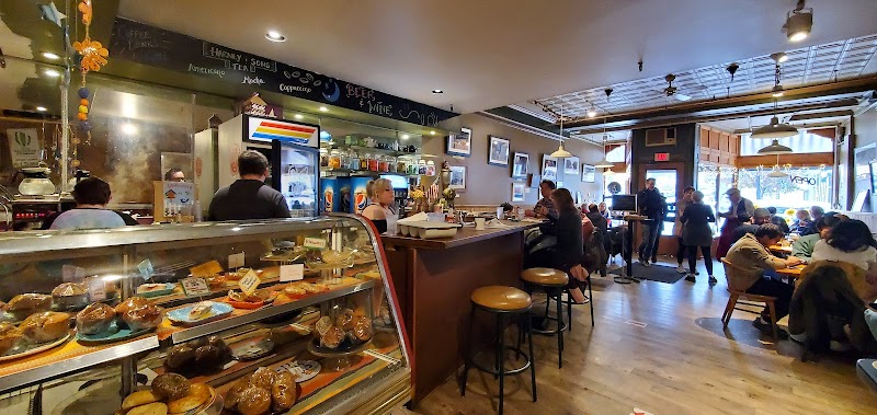 Blue Moon Café - photo 3