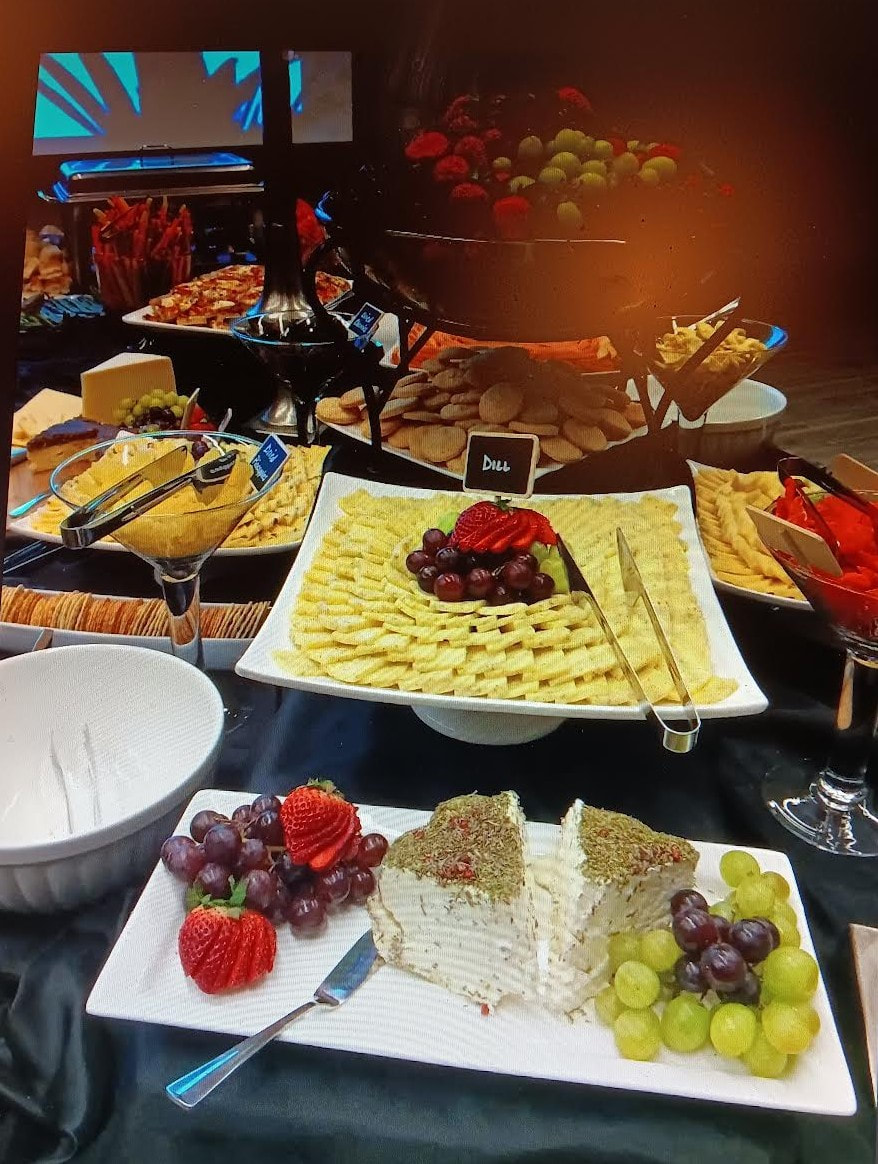 Riverside Catering and Market - photo 4
