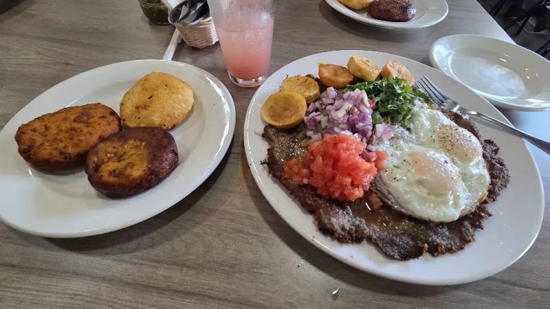 Alice's Corner Bolivian Cuisine - photo 2