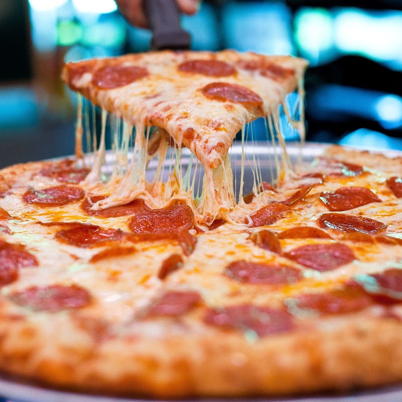 Gooey's Pizza Jesup - photo 3
