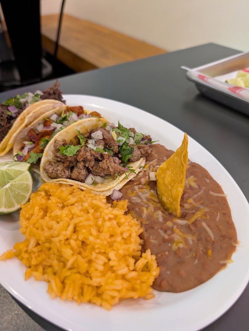 Tio’s Kitchen & Patio - photo 4