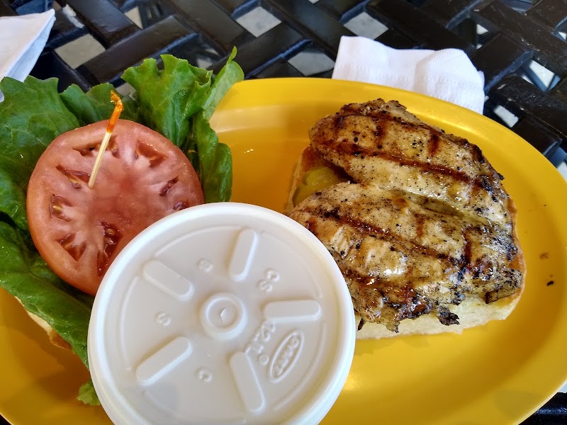 Paradise Deli & Grill - photo 3