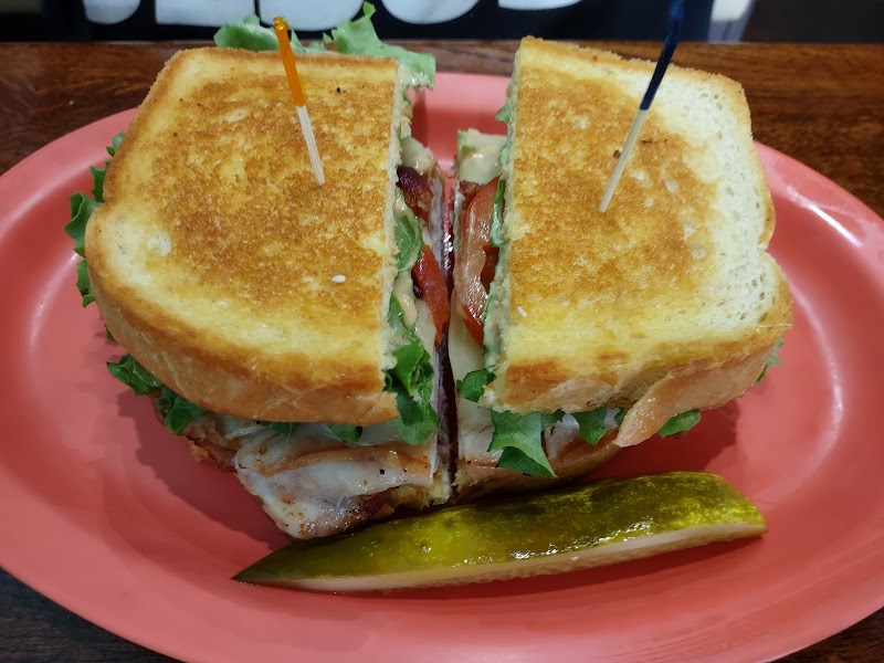 Paradise Deli & Grill - photo 2