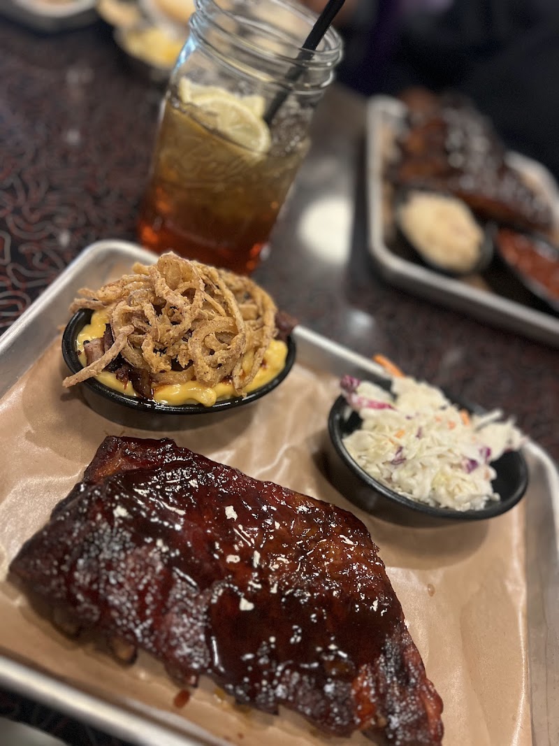 Lucille's Smokehouse Bar-B-Que - photo 2
