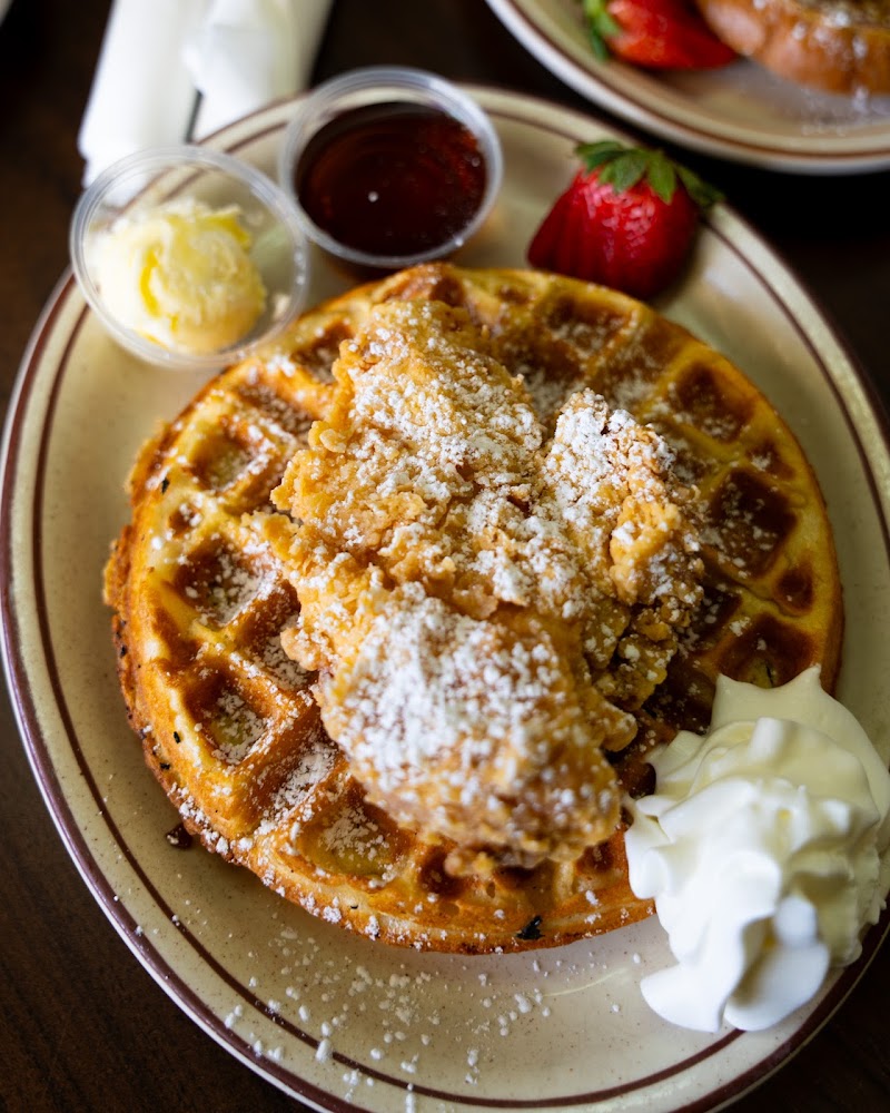 Isaly's Cafe & Catering - Stow, OH - photo 4