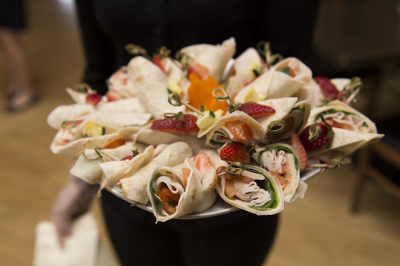 Unforgettable Edibles Catering - photo 4