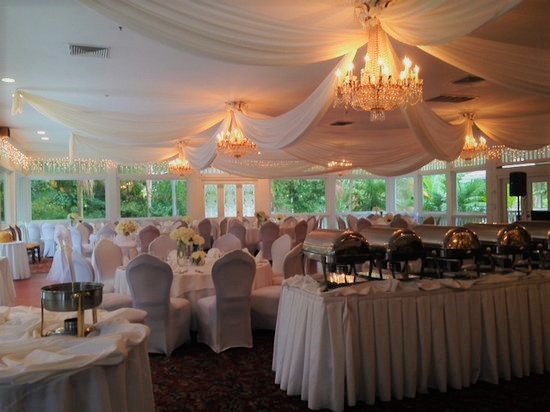 The Hilltop Restaurant - Catering in Orange Park, Florida