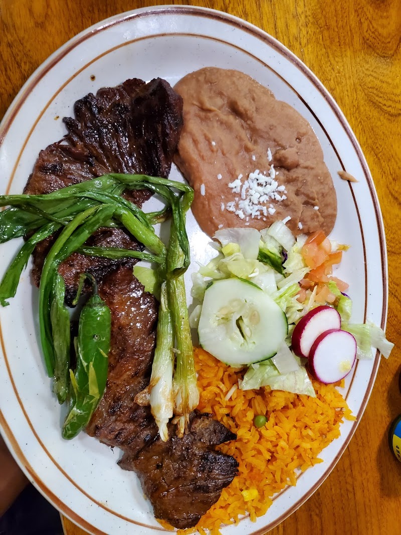 La Quebrada Aurora Restaurant - photo 4