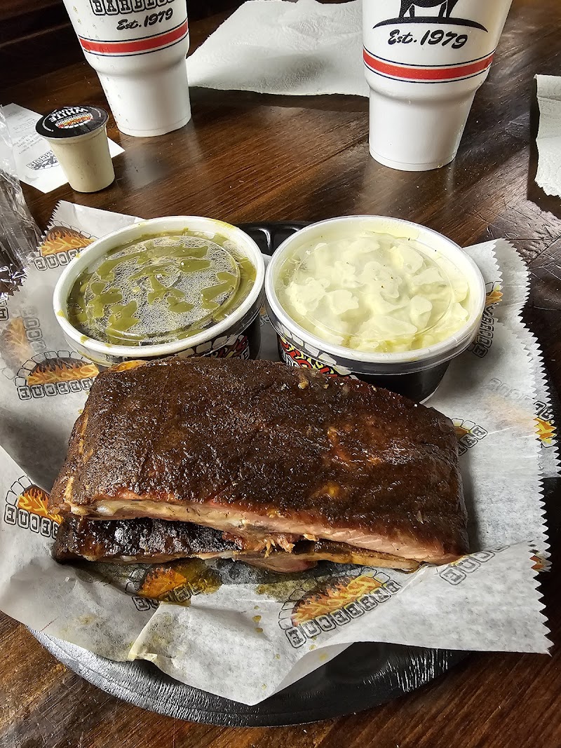 Rick's Barbecue - photo 2
