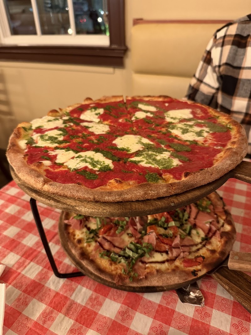 Meglio Pizzeria - photo 2