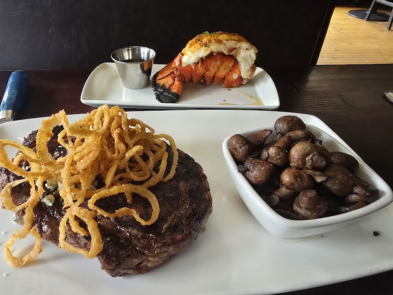 Diamonds Steak and Seafood - photo 4