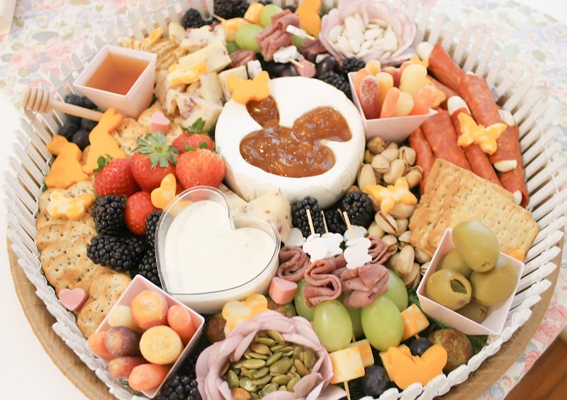 Violet River Lane Catering - photo 2